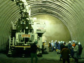 北見道路現場見学会（第１南ヶ丘トンネル）現場見学の様子４