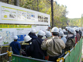 現場見学の様子