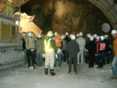 現場見学の様子