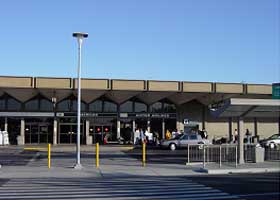 サクラメント空港